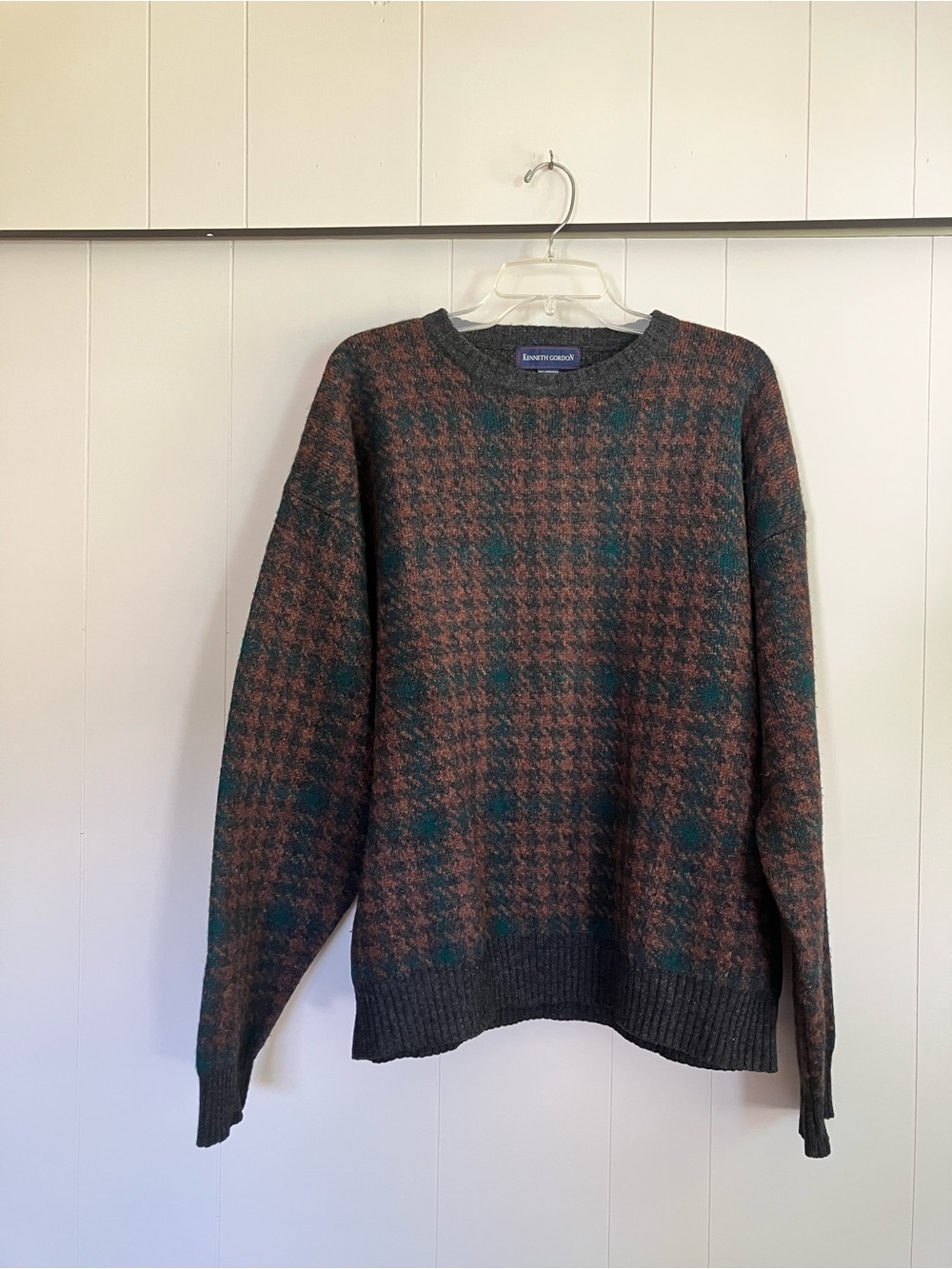 Vtg Kenneth Gordon 100% Lambs Wool Pullover Sweater in Houndstooth Print